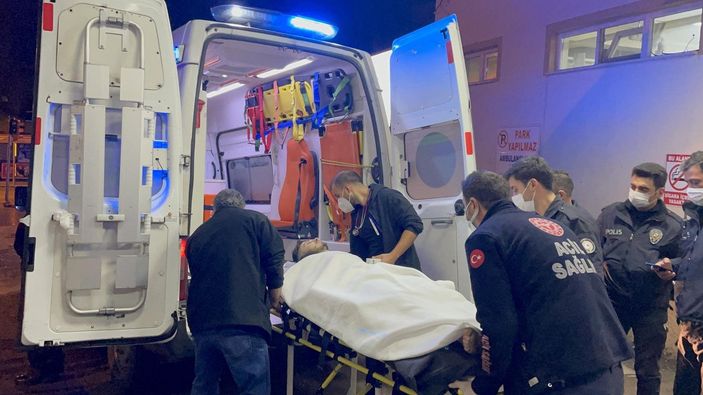 d Kütahya’da, gürültü nedeniyle bıçaklı kavga: 2 yaralı