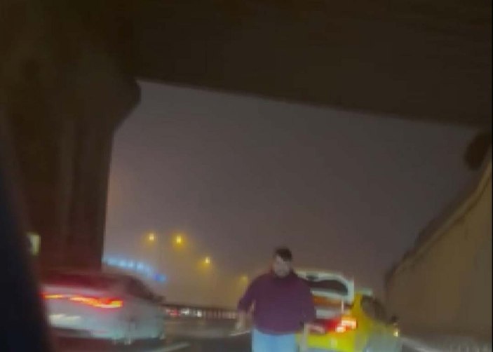Sarıyer'de beyzbol sopalı taksi sürücüsü otomobile saldırdı