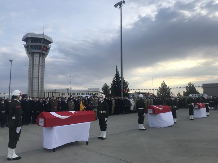 Şanlıurfa şehitleri memleketlerine uğurlandı