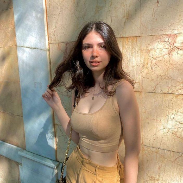 Güzelliğiyle baş döndürüyor! Yargı'nın Parla'sı Zeynep Atılgan'ın iddialı pozları Instagram'ı salladı