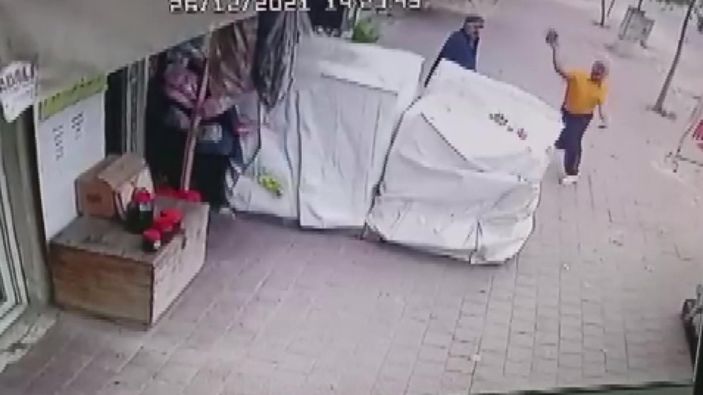 Adana'daki dayakçı kocaya yapılan linç girişimi kamerada