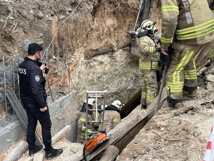a Avcılar'da inşaat göçüğünün altında kalan 2 işçiden 1'i kurtarılamadı