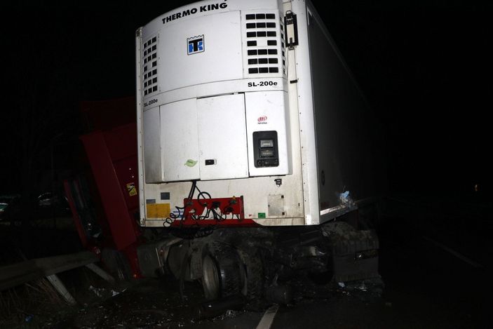 d Çanakkale'de trafik kazası: 5 ölü