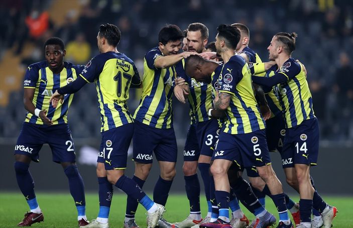 a Fenerbahçe, Adana Demirspor'a mağlup oldu