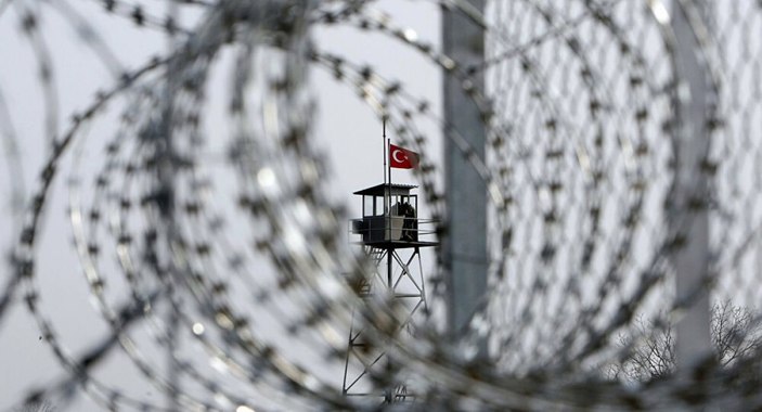 Edirne'de 3 FETÖ zanlısı Yunanistan'a kaçarken yakalandı