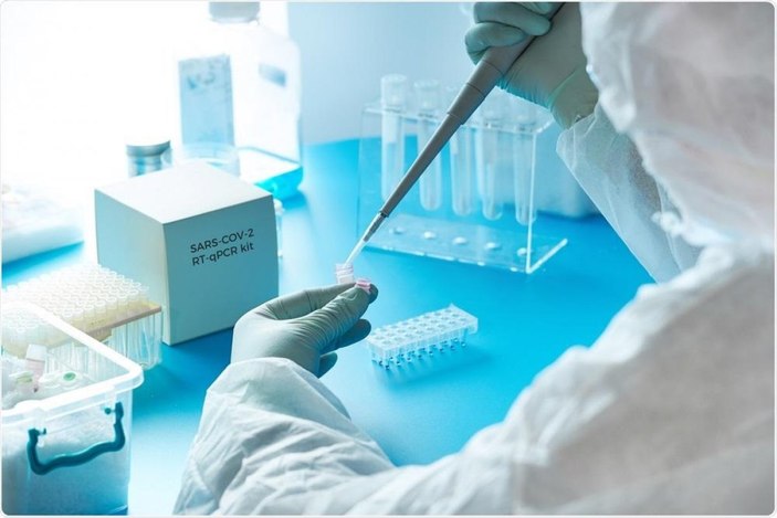 Omicron varyantı PCR testinde çıkar mı? Kuluçka süresi...