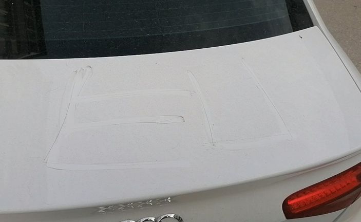 d Bursa'da sevgilisiyle tartıştı, 13 aracın lastiklerini kesti