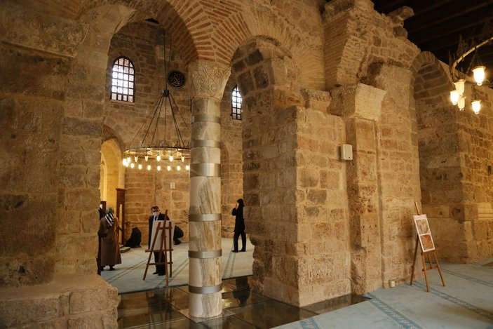 Antalya’da, tarihi camide 126 yıl sonra ilk namaz kılındı