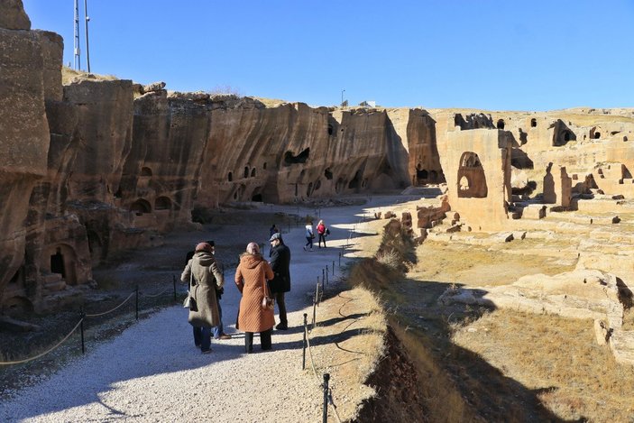 Mardin’de 1400 yıllık ampulla bulundu