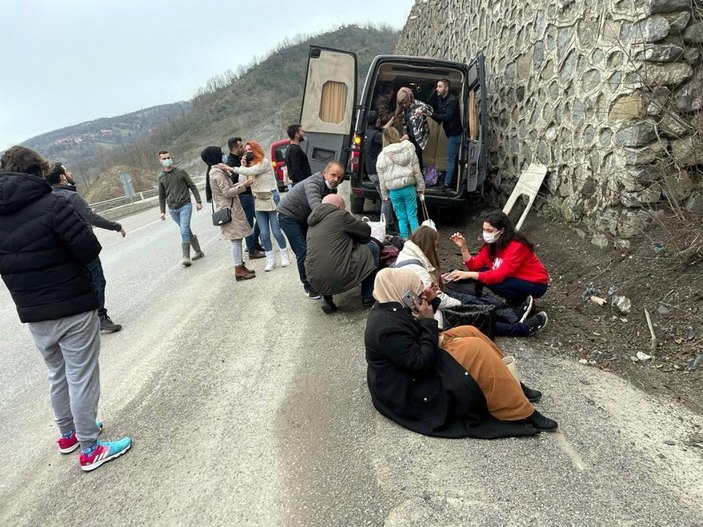 Zonguldak’ta şoför kalp krizi geçirdi: 11 yaralı