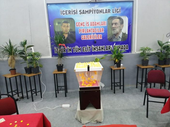 i İzmir'de 'Kolpaçino' temalı kumarhaneye ikinci baskın