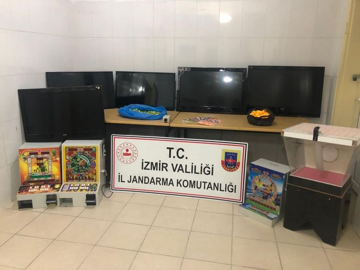 i İzmir'de 'Kolpaçino' temalı kumarhaneye ikinci baskın