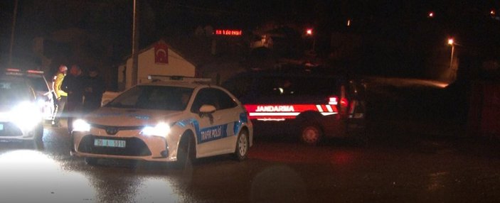 Ankara'da bir kişi polis aracını çalıp, bir polisi yaraladı
