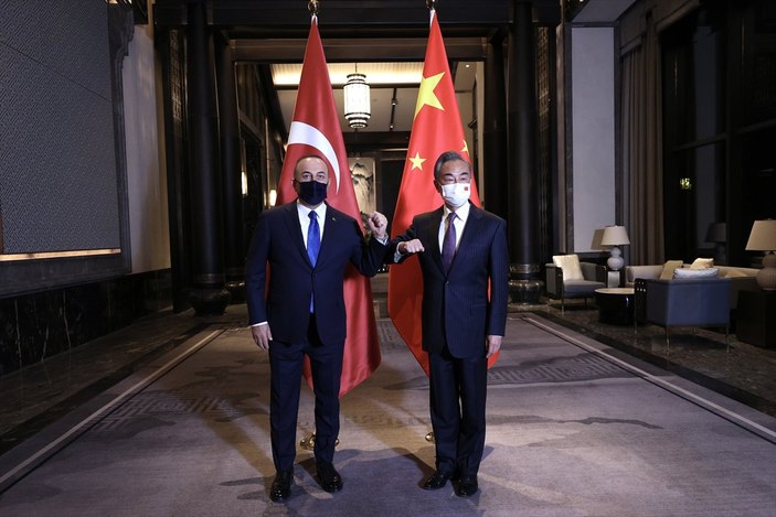 Mevlüt Çavuşoğlu, Çin'de Wang Yi ile görüştü