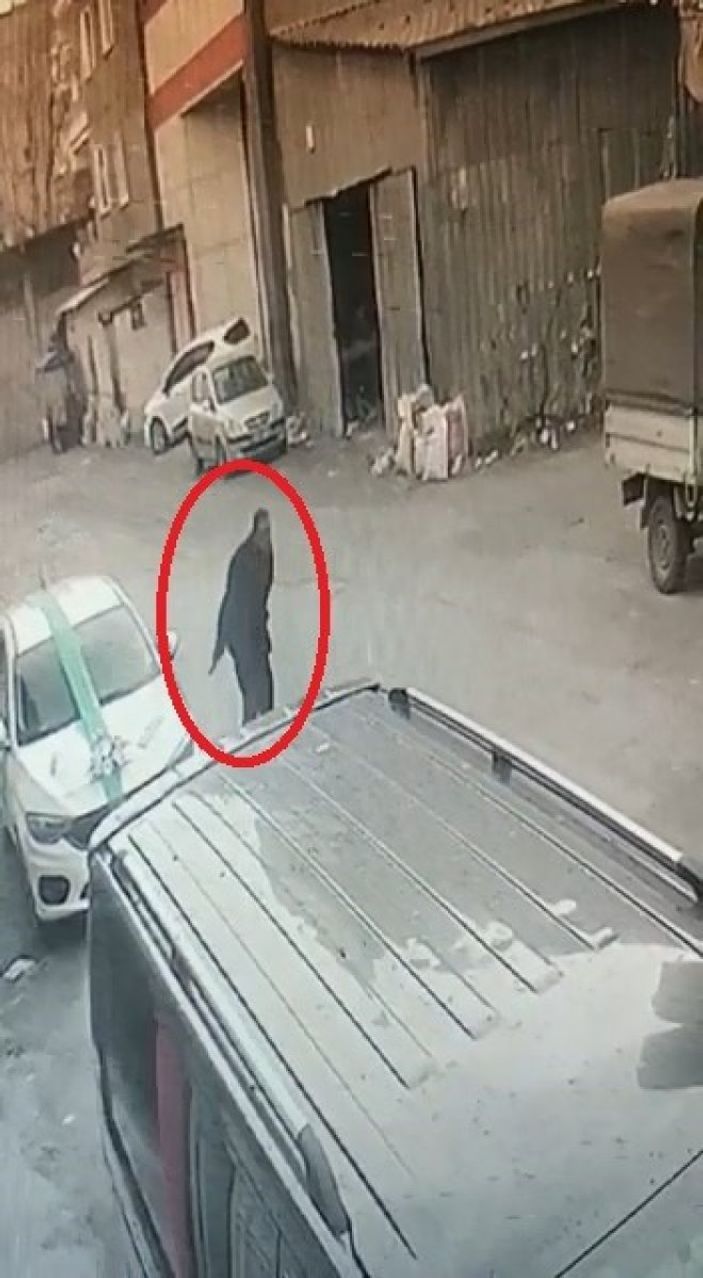 Bursa'da sokak ortasında silahlı çatışma