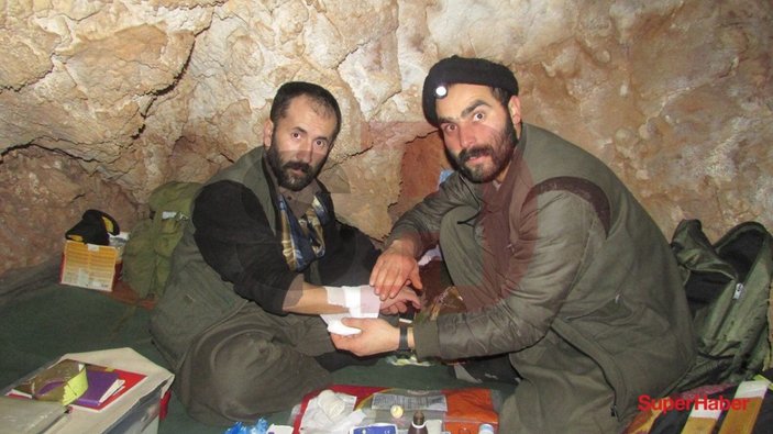 HDP'li Semra Güzel'in PKK'lı teröristlerle çekilen yeni fotoğrafları