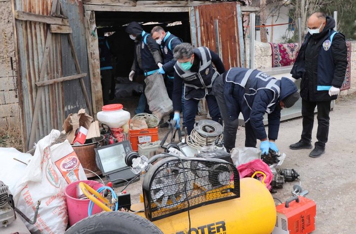 Kayseri’de, garajdan 700 bin liralık çalıntı eşya çıktı