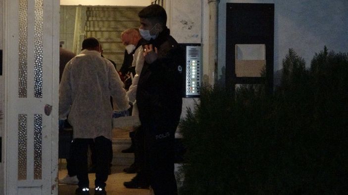 Antalya'da komşuların haber alamadığı adam evinde ölü bulundu