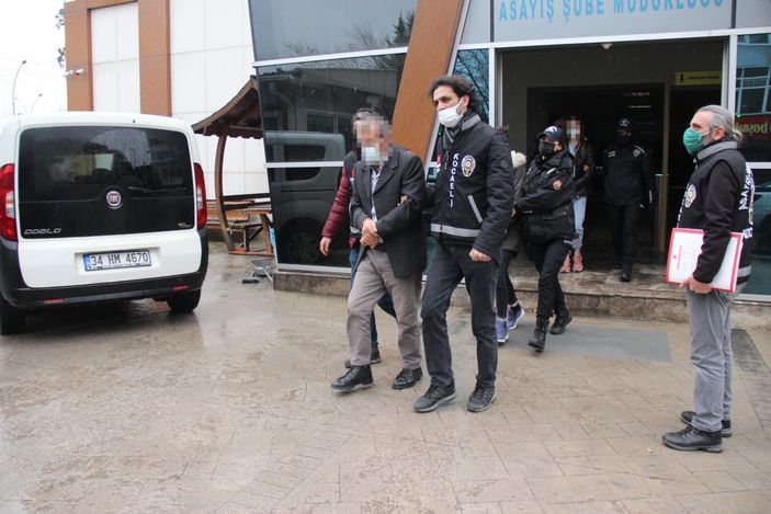 i Kocaeli'de tavuk yüzünden öldürüldü: 3 komşu tutuklandı