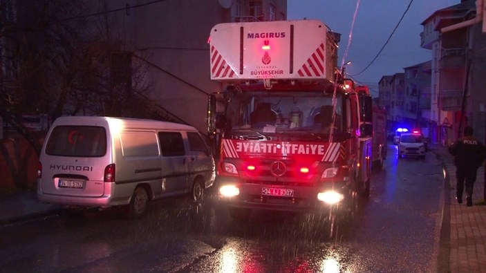 İstanbul'da elektrikli battaniyeden yangın çıktı