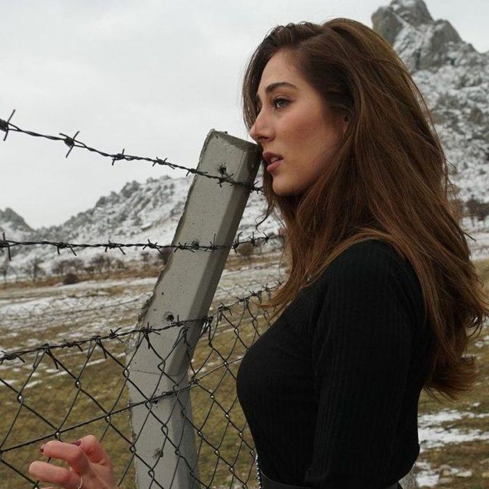 Gönül Dağı'nın Elif Hemşire'si Zümre Meğreli'nin pozları Instagram'ı salladı! Güzelliğiyle mest etti