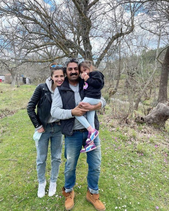 Bir Zamanlar Çukurova'nın Gaffur'u Bülent Polat'ın öğretmen eşine bakın! Güzelliğiyle büyülüyor