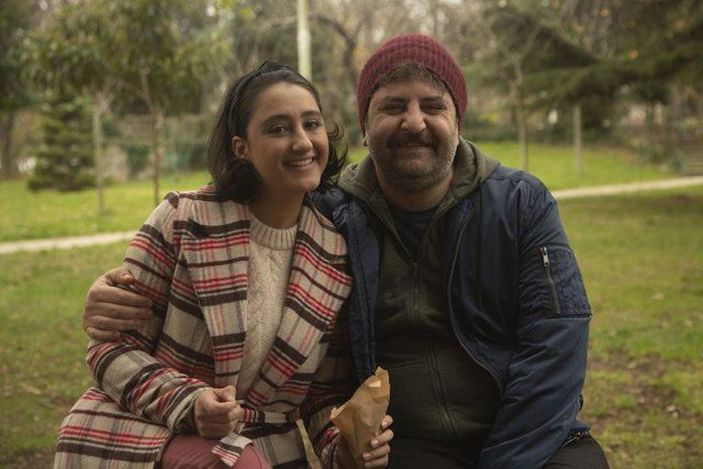 Başrolde Ecem Erkek ve Hasan Can Kaya var! İşte Aşk Kumardır dizisinden ilk kareler