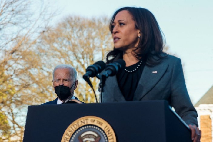 Joe Biden, yardımcısı Kamala Harris için dördüncü kez 'Başkan' dedi