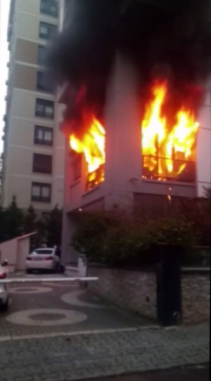 Kadıköy'de dairede çıkan yangın ölüme yol açtı