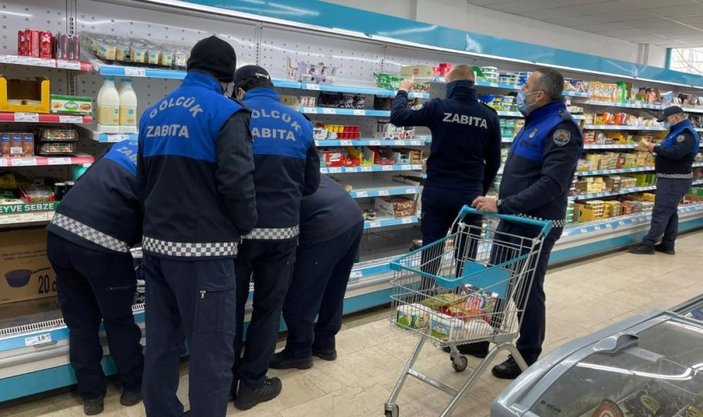 Kocaeli'de tarihi geçmiş ürün satan marketlere ceza