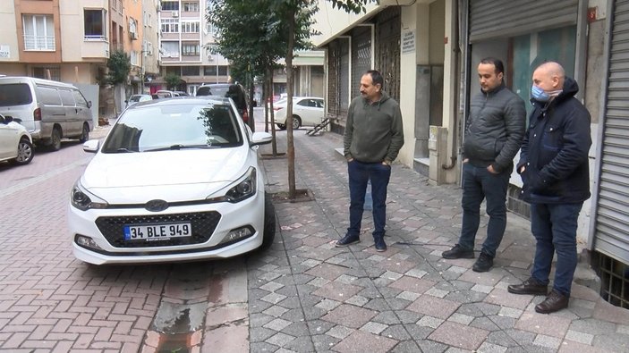 İstanbul'da hırsız, arabanın marka amblemini çaldı