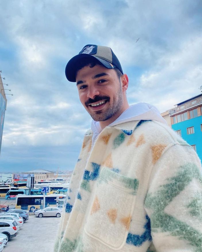 Yeni imajıyla genç kızların kalbini çaldı! İşte Kardeşlerim'in Kadir'i Halit Özgür Sarı'nın son hali