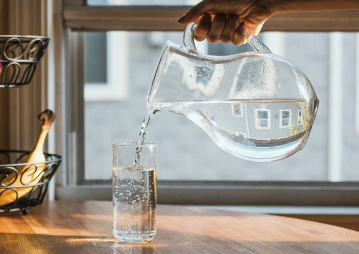 Yeterince su içmediğinizi gösteren 10 işaret