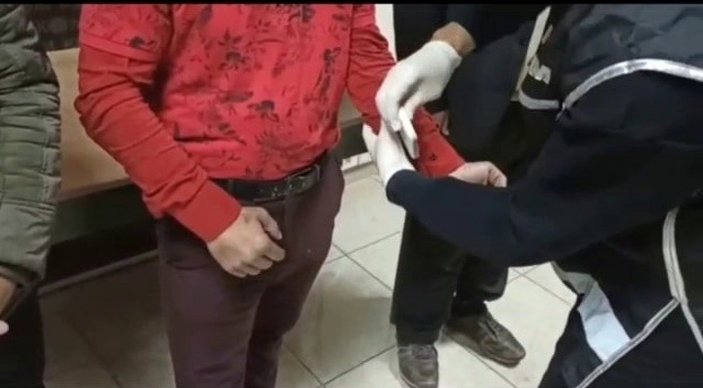 Sakarya'da ehliyet sınavında kopya düzeneği kuran 3 kişi yakalandı
