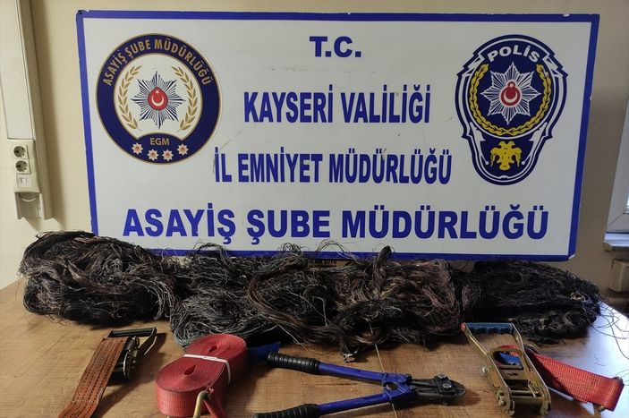 a Kayseri'de kablo çalma anı kamerada