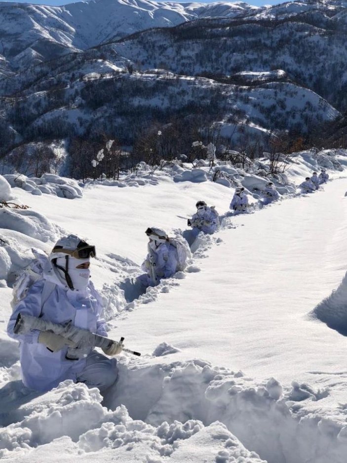 Tunceli’de Eren Kış-6 operasyonu kış şartlarına rağmen aralıksız sürüyor