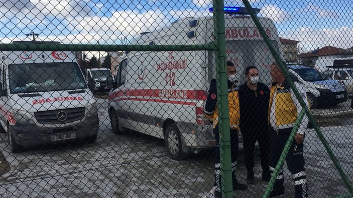 Konya'da maç sırasında helikopter ambulans sahaya indi