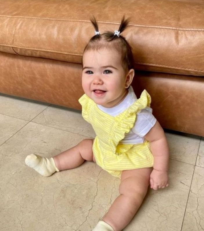 Minik Talia annesini aratmadı! Ceyda Ateş'in güzeller güzeli kızına bakın