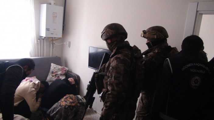 i Van’da düzensiz göçmen operasyonu