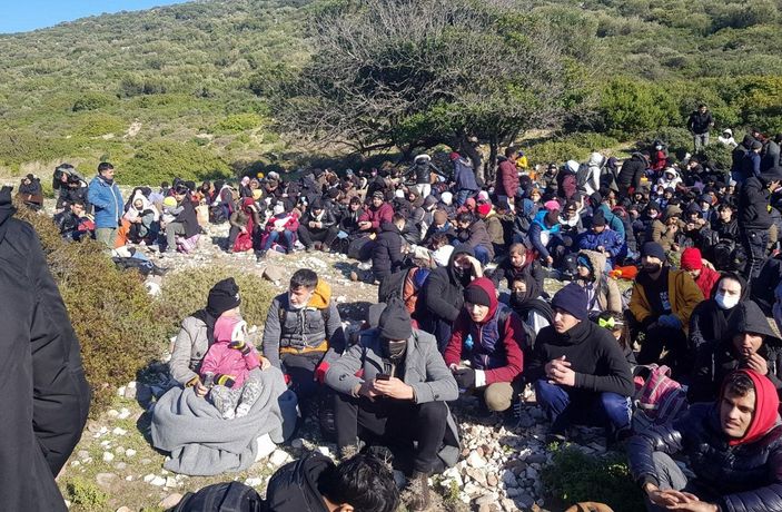 d İzmir'de 492 kaçak göçmen yakalandı