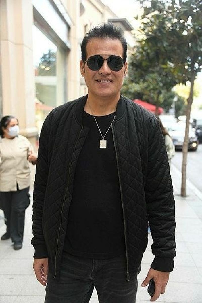 Cildi hala bebeksi! 60 yaşındaki Hakan Peker'in son hali