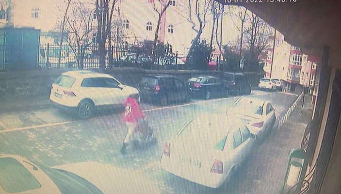 İstanbul’un 3 ilçesinde kapkaç ve hırsızlık yapan 2 şüpheli yakalandı