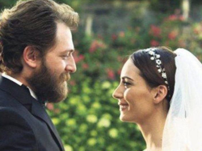 Maske Kimsin Sen jürisi Alican Yücesoy'un eski eşi Kırmızı Oda'nın yıldızı çıktı! Duyanlar inanamadı