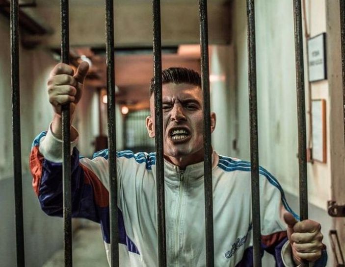 Ünlü olmadan önceki hali şoke etti! İşte Camdaki Kız'ın Hayri'si Cihangir Ceyhan'ın eski hali