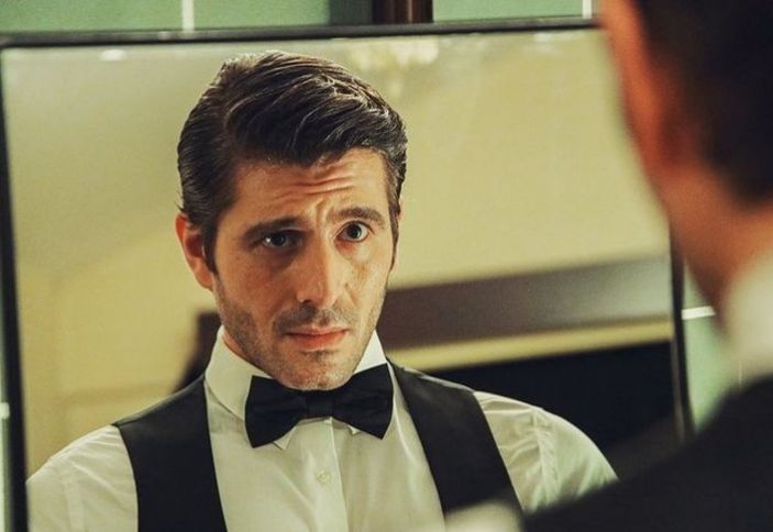 Ünlü olmadan önceki hali şoke etti! İşte Camdaki Kız'ın Hayri'si Cihangir Ceyhan'ın eski hali