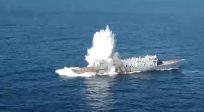 Deniz Kuvvetleri Komutanlığı’ndan torpido atışları