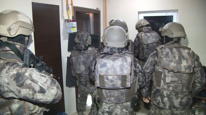 Bursa’da uyuşturucu operasyonu: 35 gözaltı