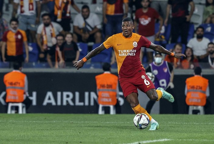 Galatasaray'da Aanholt ile yollar ayrılacak