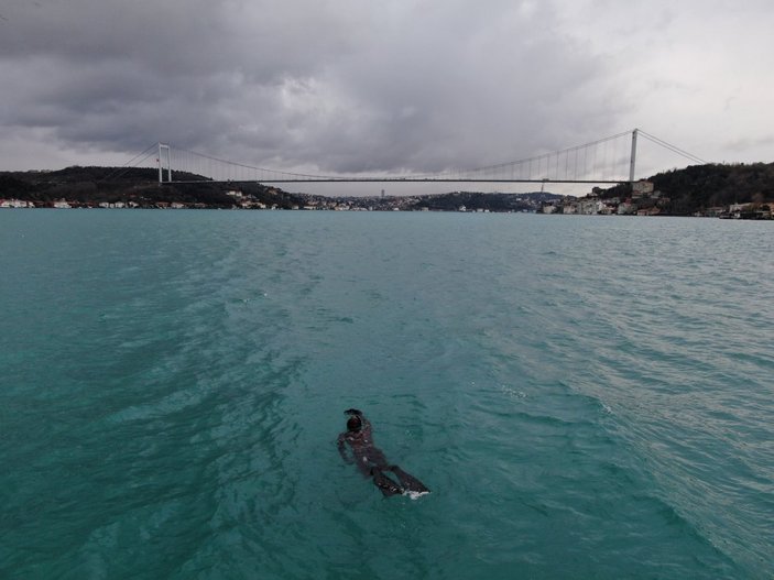 İstanbul’da hasta balıkları görüntüleyen dalgıç: Müsilajdan önce azdı