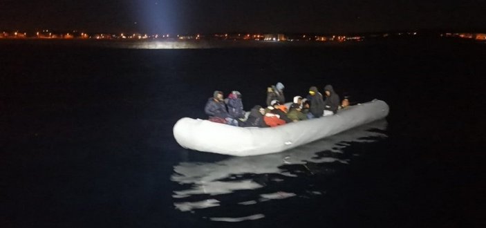 Ayvalık açıklarında, 45 kaçak göçmen kurtarıldı